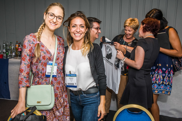 Young delegates network at the International Congress.